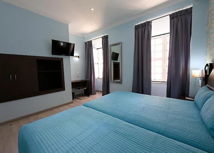 Pensao Praca Da FigueiraPousada